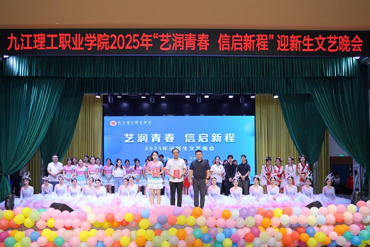 MEITU_20250929_151435367_image_repair_17591301928