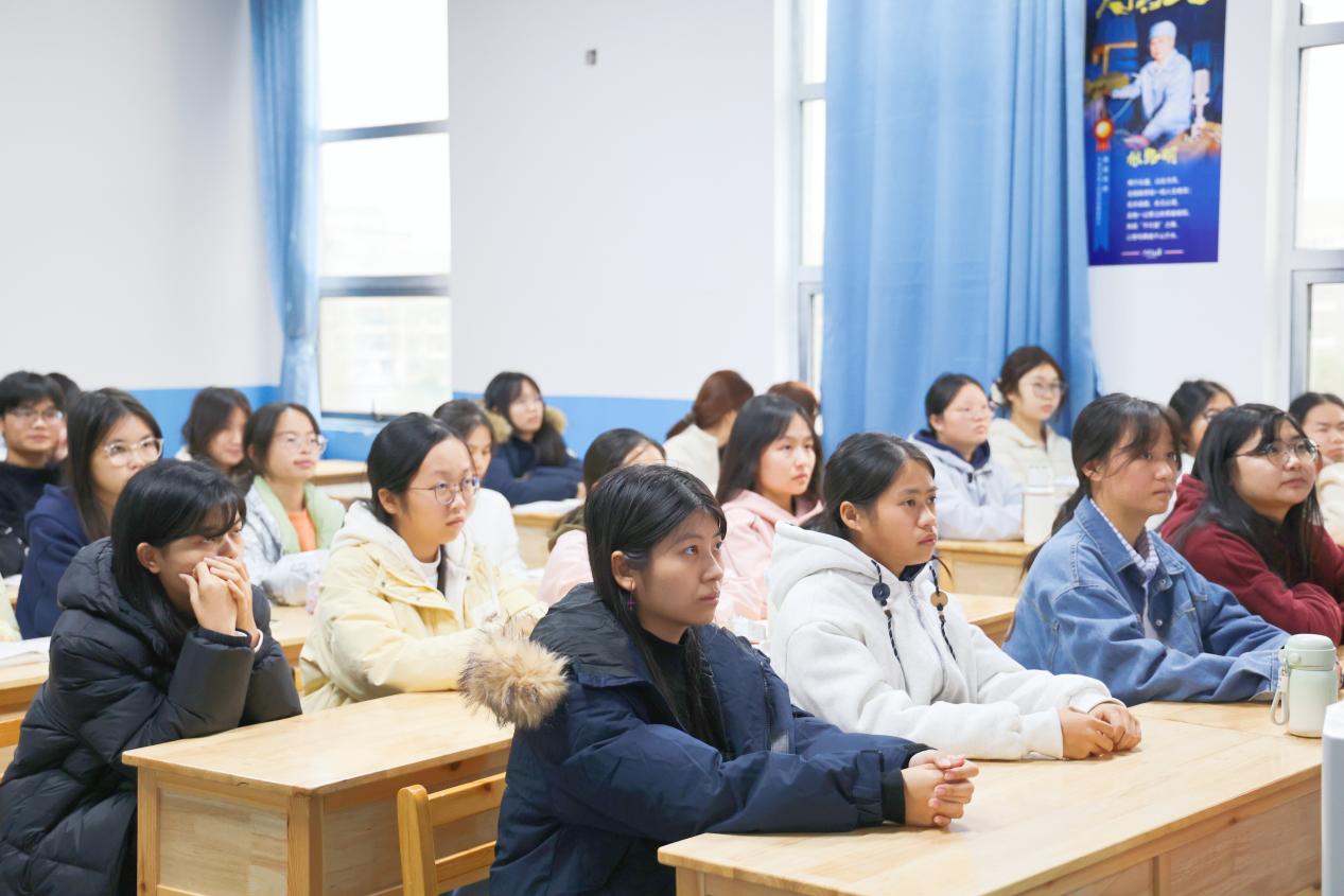 Image_1763365307156_batch_1_1763365392929