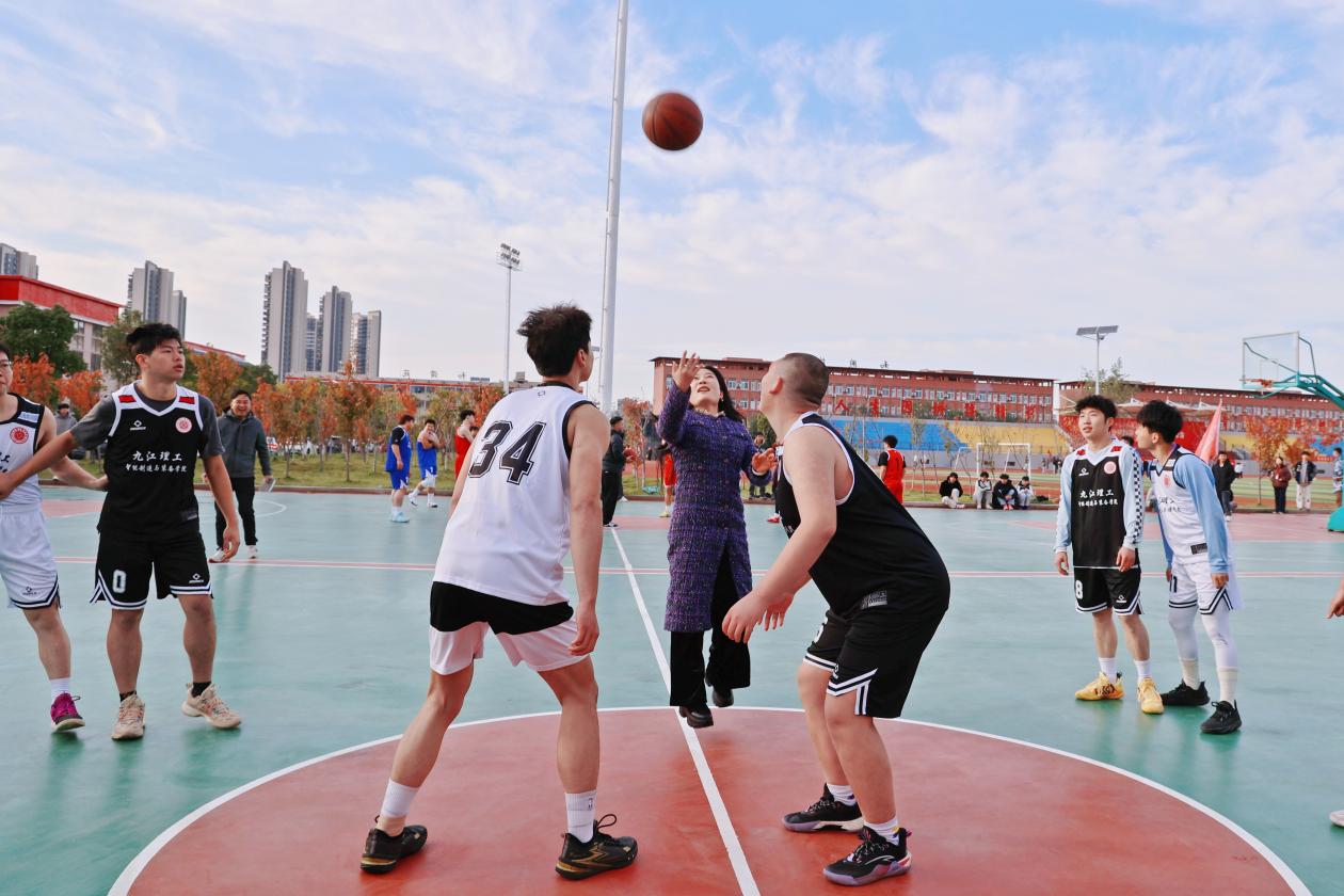 6346172b223ca03621fbe1ab307e289