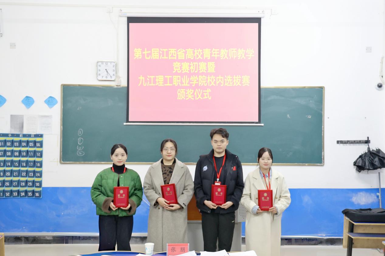 c346e9636081b55cc1c4464fc1069fd